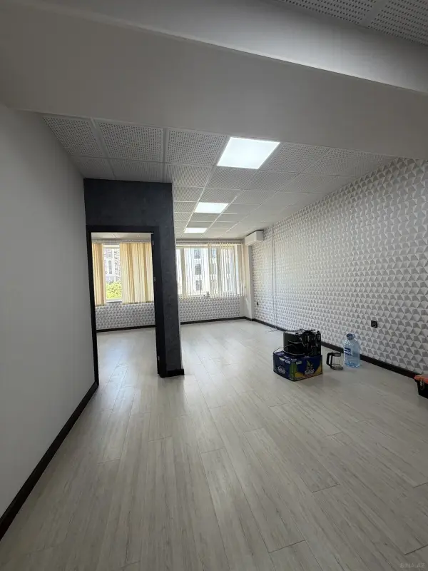Kirayə verilir 2 otaqlı ofis 38 m²