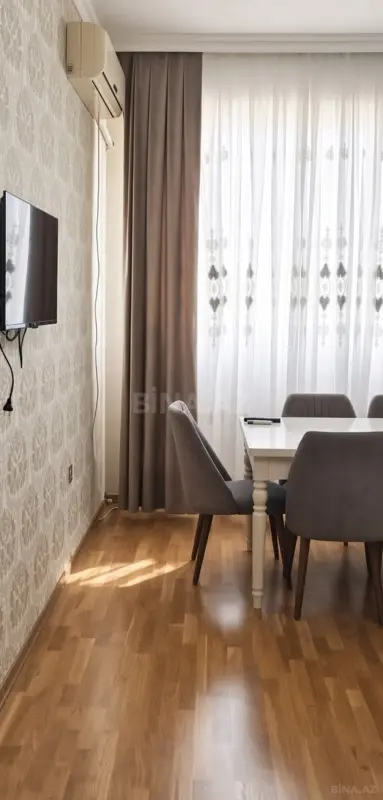Kirayə verilir 2 otaqlı mənzil 55 m²
