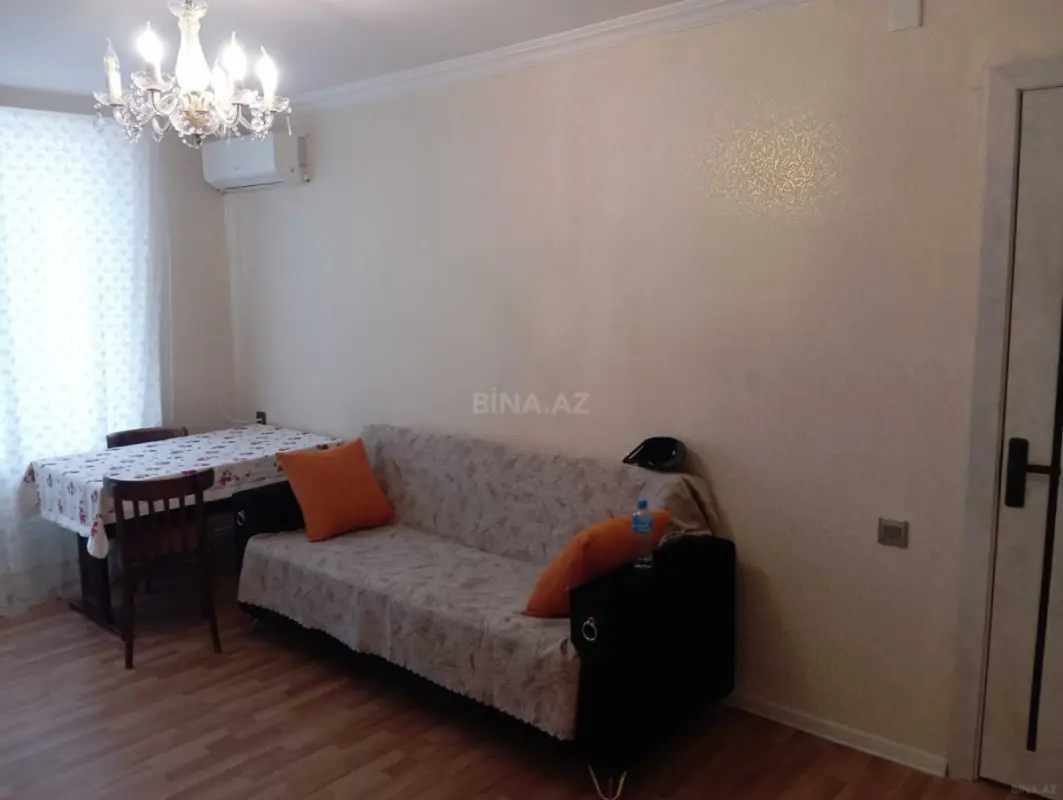 Satılır 2 otaqlı mənzil 55 m²