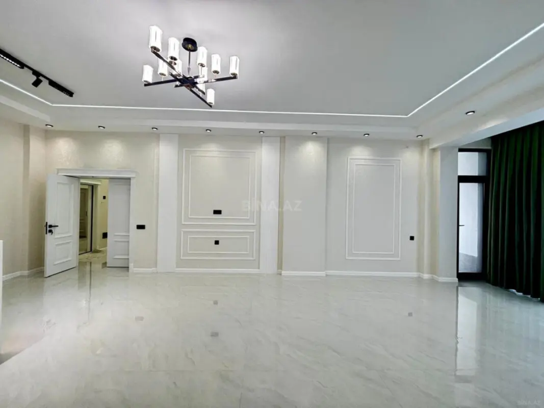 Satılır 3 otaqlı mənzil 126.7 m²
