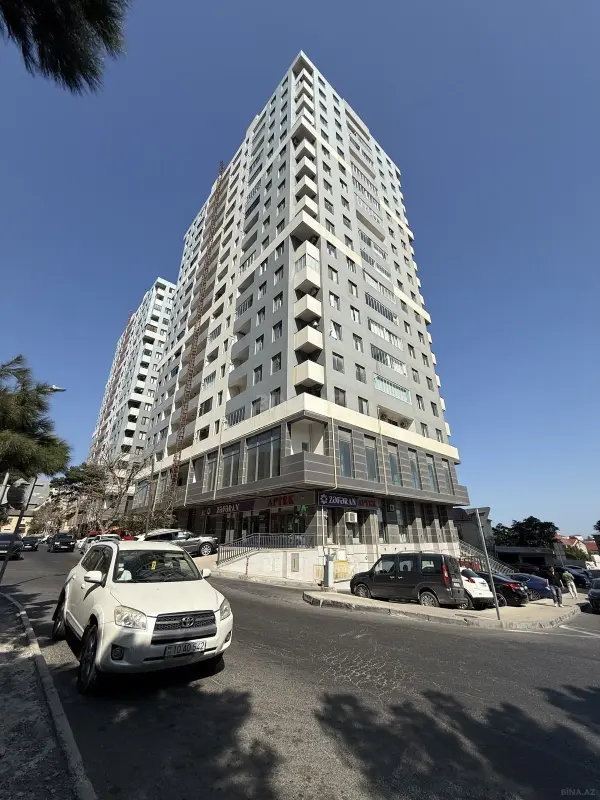 Satılır 2 otaqlı mənzil 91 m²