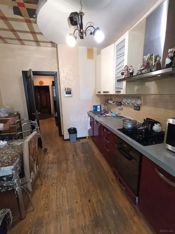 Satılır 2 otaqlı mənzil 92 m²
