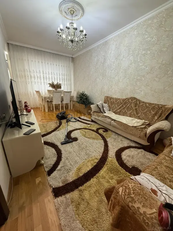 Satılır 3 otaqlı mənzil 105 m²