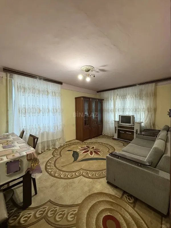 Kirayə verilir 2 otaqlı mənzil 45 m²