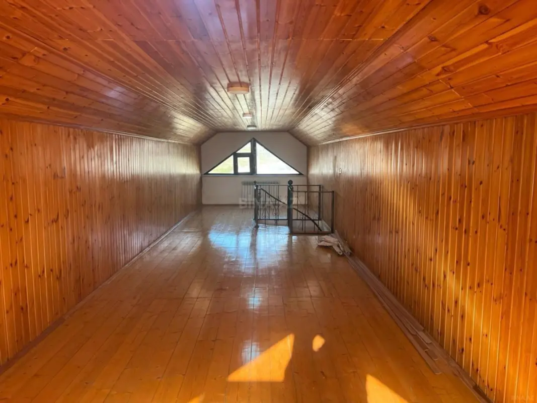 Satılır 5 otaqlı həyət evi 250 m²