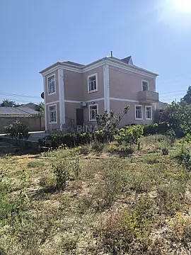 Satılır 6 otaqlı həyət evi 300 m² — Bakı, Novxanı 6 otaq 300.00 m²