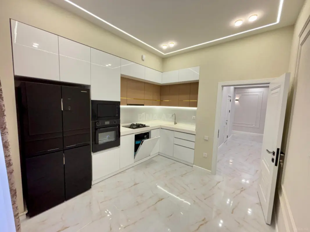 Satılır 2 otaqlı mənzil 75.7 m²