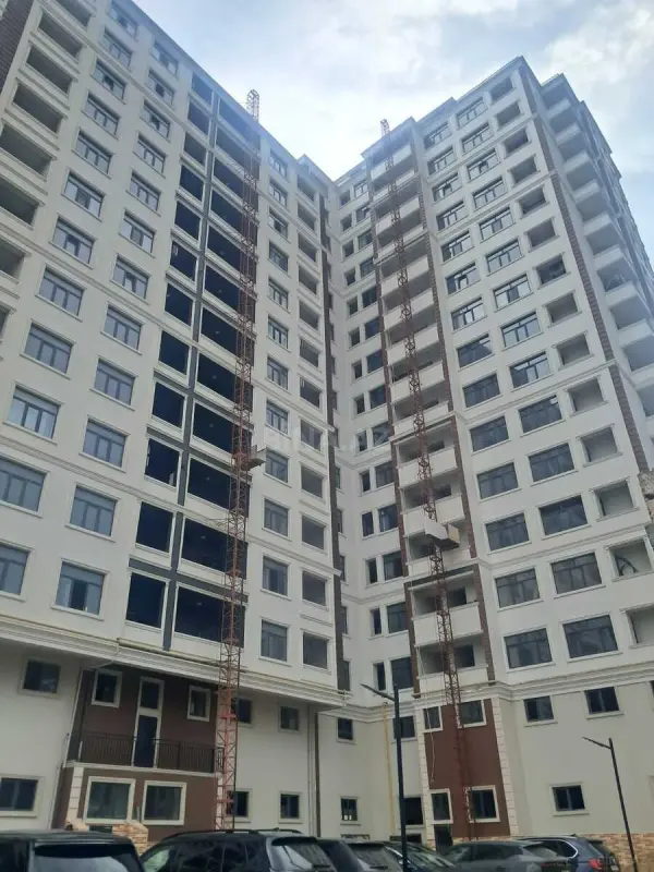 Satılır 3 otaqlı mənzil 94 m²