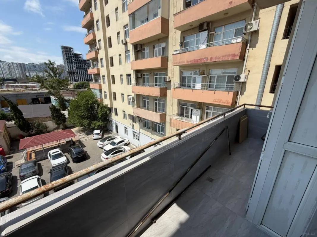 Satılır 3 otaqlı mənzil 120 m²