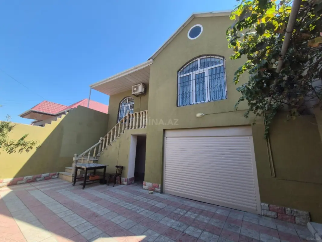 Satılır 5 otaqlı həyət evi 140 m²