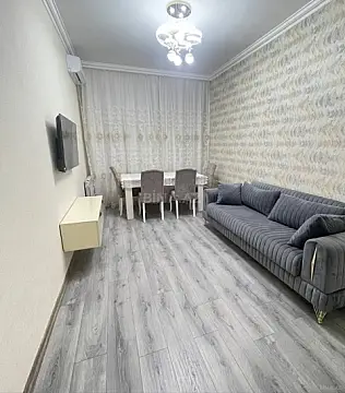 Kirayə verilir 3 otaqlı mənzil 90 m² — Bakı 3 otaq 90.00 m²