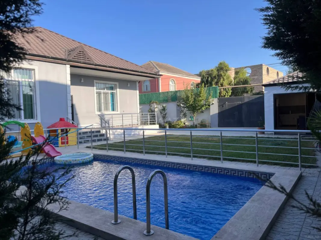 Satılır 3 otaqlı həyət evi 140 m²