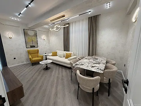 Satılır 3 otaqlı mənzil 92 m² — Bakı, Əhmədli 3 otaq 92.00 m²