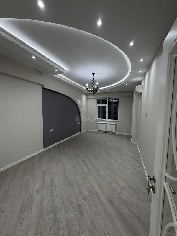 Satılır 3 otaqlı mənzil 110 m²