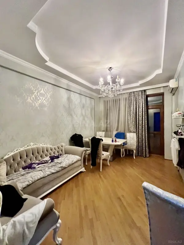 Satılır 3 otaqlı mənzil 82 m²