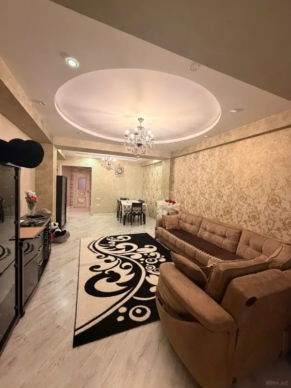Satılır 3 otaqlı mənzil 120 m²
