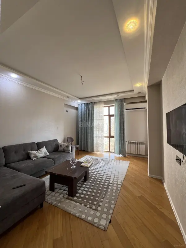 Satılır 2 otaqlı mənzil 70 m²