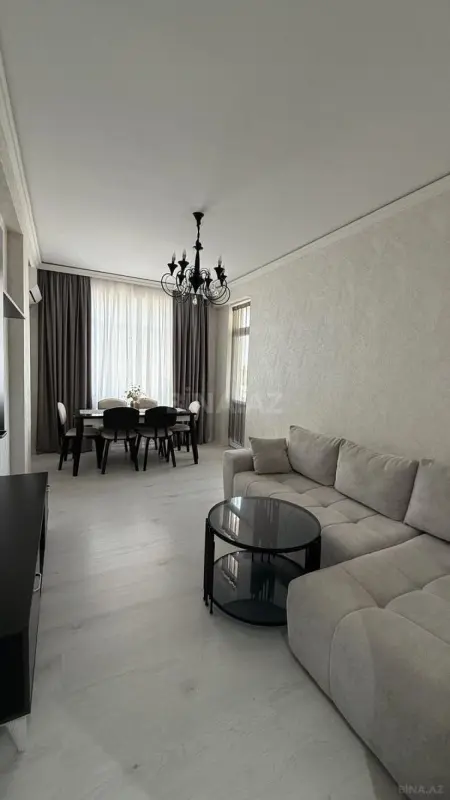 Satılır 2 otaqlı mənzil 84 m²