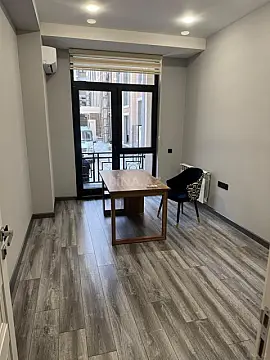 Kirayə verilir 2 otaqlı ofis 45 m² — Bakı 2 otaq 45.00 m²