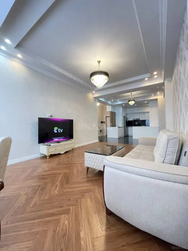 Kirayə verilir 3 otaqlı mənzil 110 m²