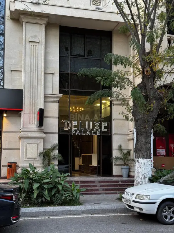 Satılır 3 otaqlı mənzil 108 m²