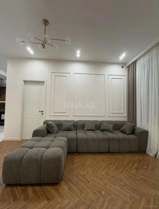 Kirayə verilir 3 otaqlı mənzil 120 m²