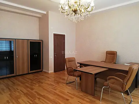 Kirayə verilir obyekt 1300 m² — Bakı 1300.00 m²