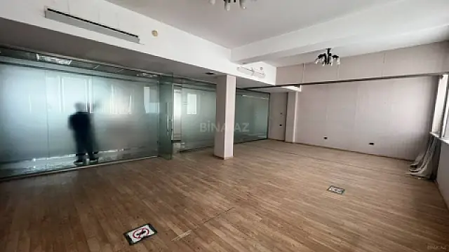 Kirayə verilir 10 otaqlı ofis 500 m² — Bakı, Xətai 10 otaq 500.00 m²