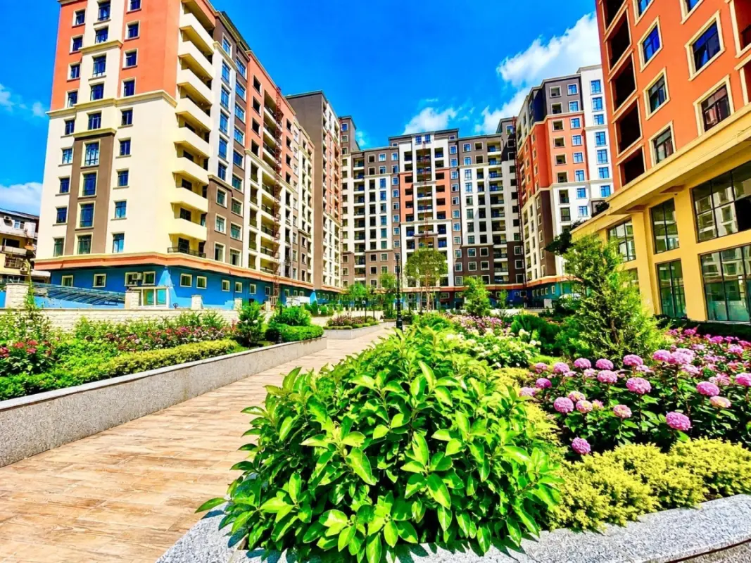 Satılır 3 otaqlı mənzil 127 m²