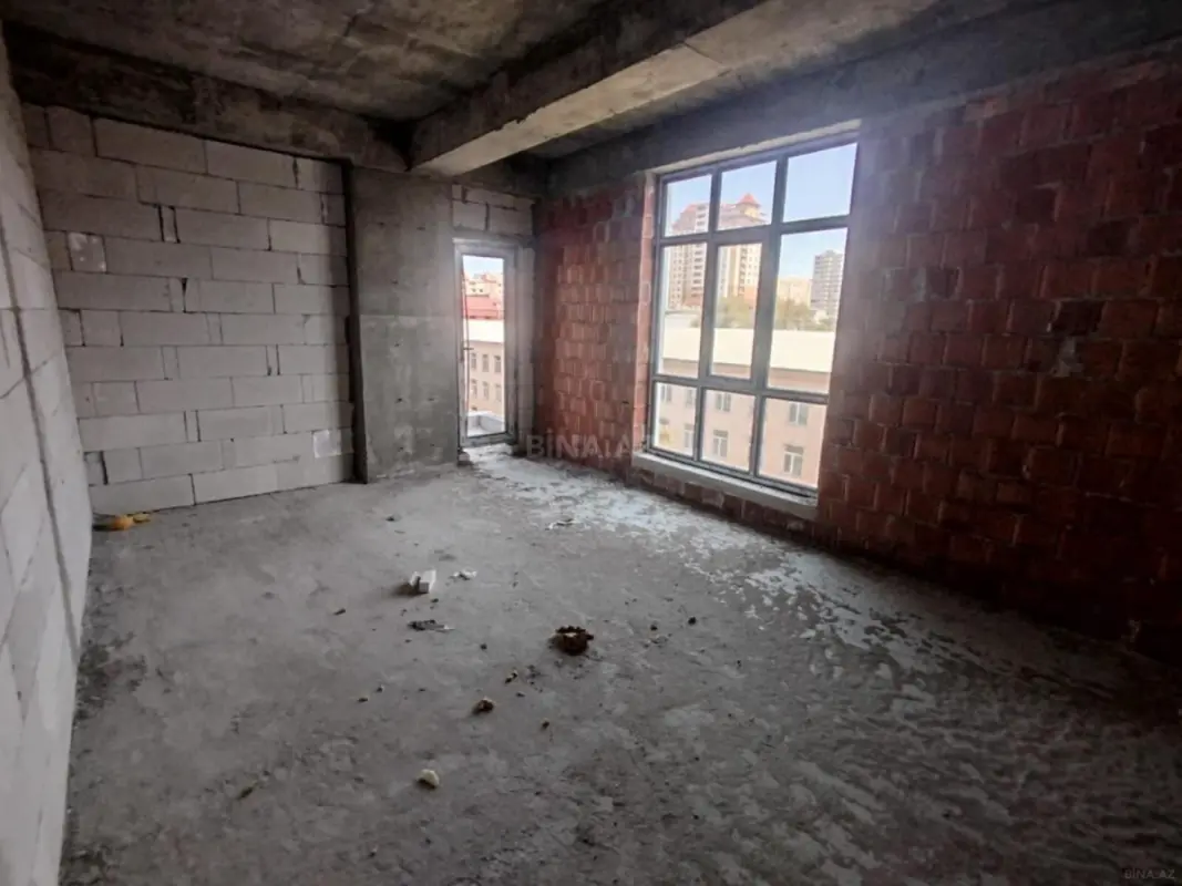 Satılır 3 otaqlı mənzil 86 m²