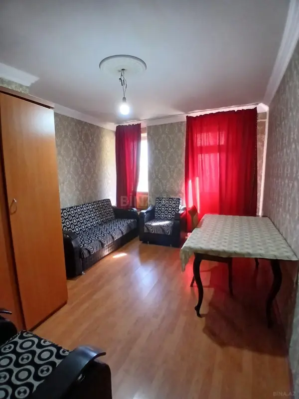 Satılır 2 otaqlı mənzil 72 m²