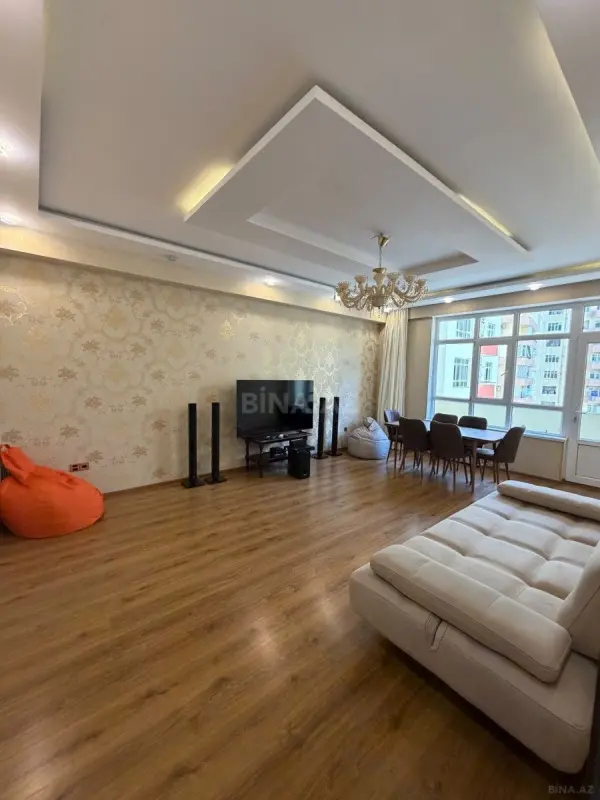 Satılır 2 otaqlı mənzil 85 m²