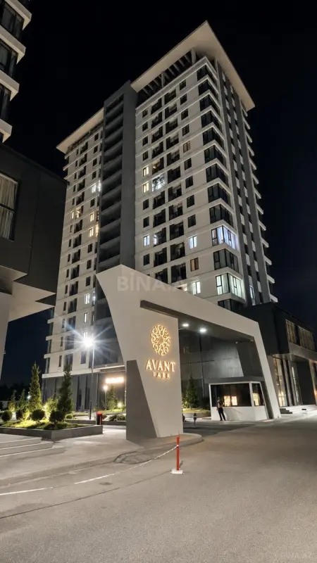 Satılır 4 otaqlı mənzil 98 m²