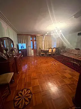 Satılır 5 otaqlı mənzil 130 m² — Bakı 5 otaq 130.00 m²