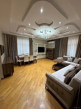 Kirayə verilir 3 otaqlı mənzil 106 m² — Bakı, Nərimanov 3 otaq 106.00 m²