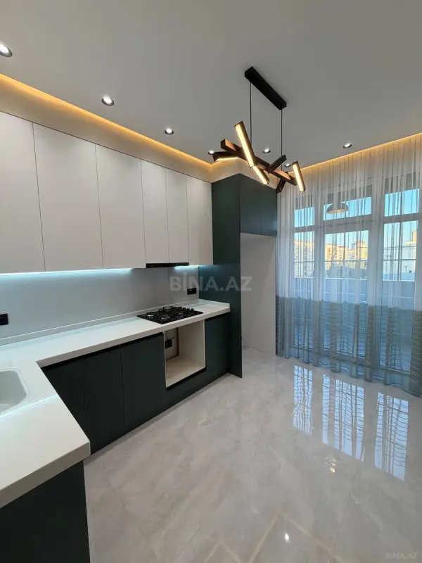 Satılır 3 otaqlı mənzil 112 m²