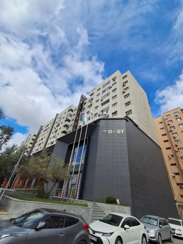 Kirayə verilir 2 otaqlı mənzil 45 m²