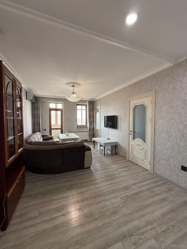Satılır 2 otaqlı mənzil 68 m²