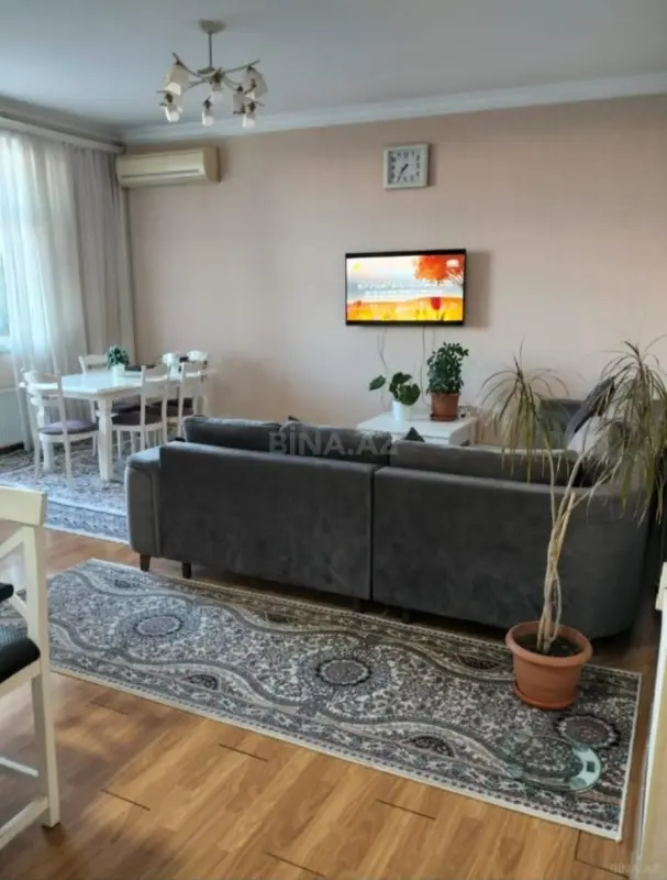Satılır 3 otaqlı mənzil 76.7 m²
