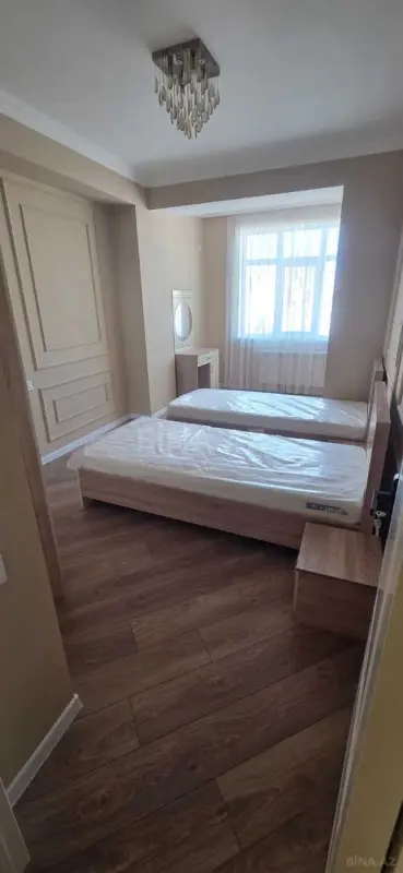 Kirayə verilir 3 otaqlı mənzil 150 m²
