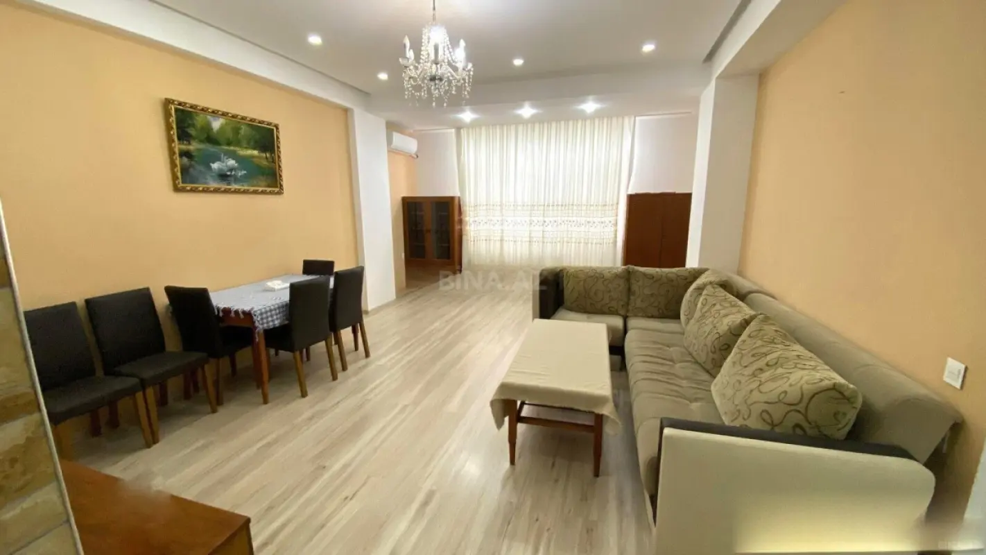 Kirayə verilir 2 otaqlı mənzil 70 m²
