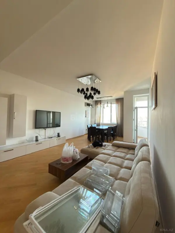 Kirayə verilir 3 otaqlı mənzil 90 m²