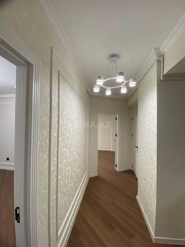 Satılır 2 otaqlı mənzil 68 m²