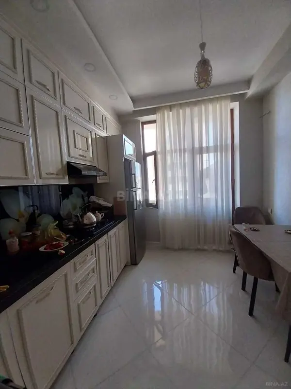 Satılır 3 otaqlı mənzil 117 m²