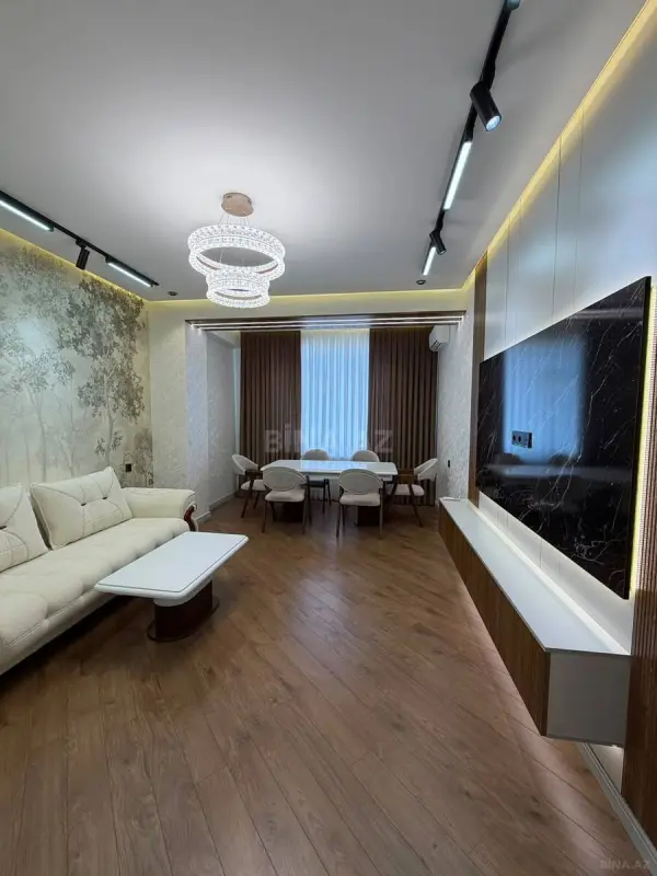 Satılır 3 otaqlı mənzil 109 m²