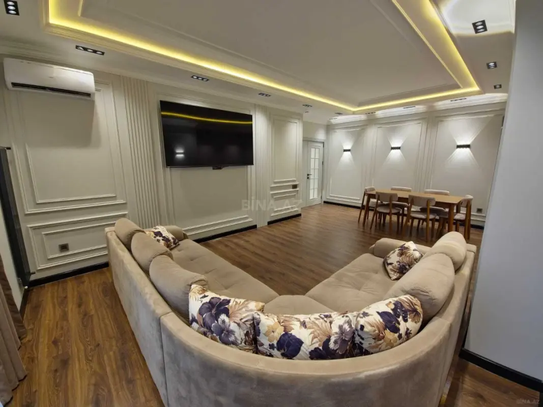 Kirayə verilir 3 otaqlı mənzil 110 m²