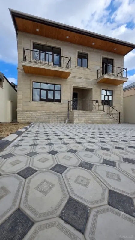 Satılır 7 otaqlı həyət evi 400 m²