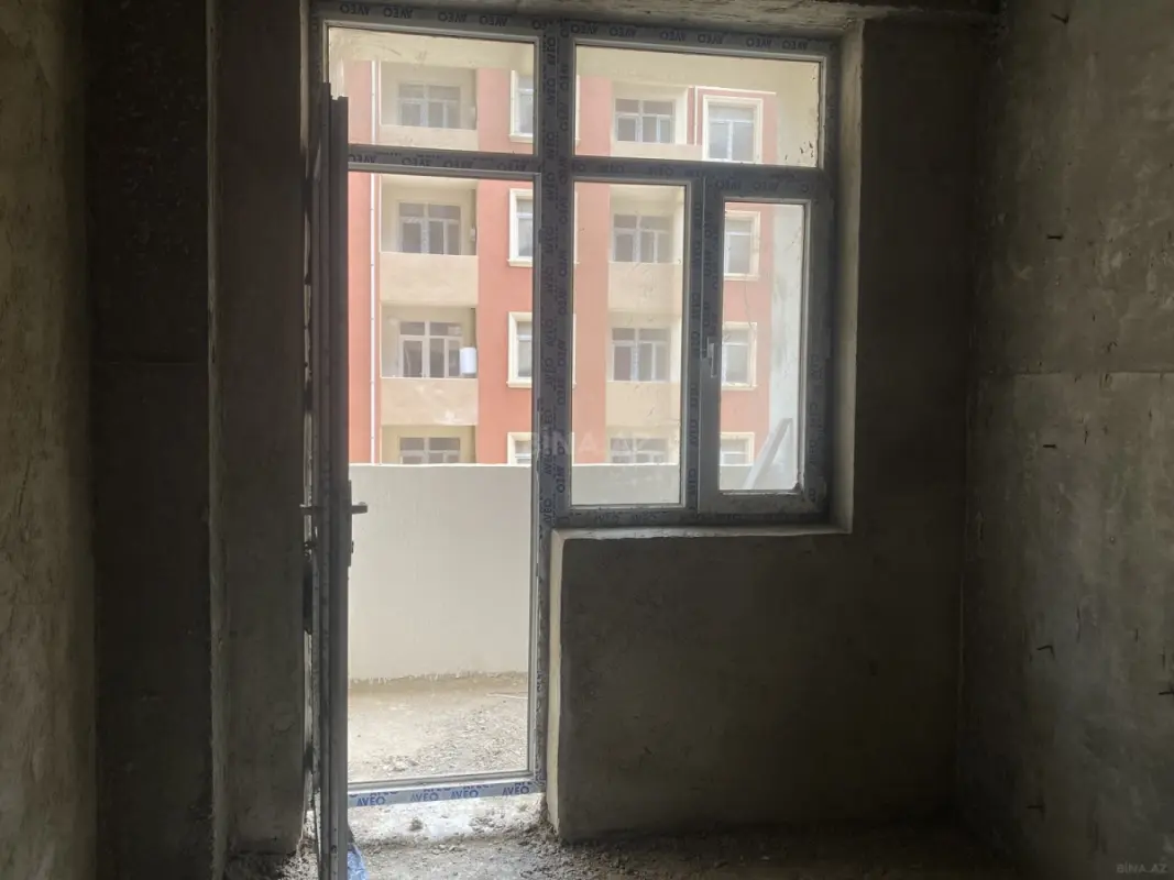 Satılır 2 otaqlı mənzil 72.5 m²