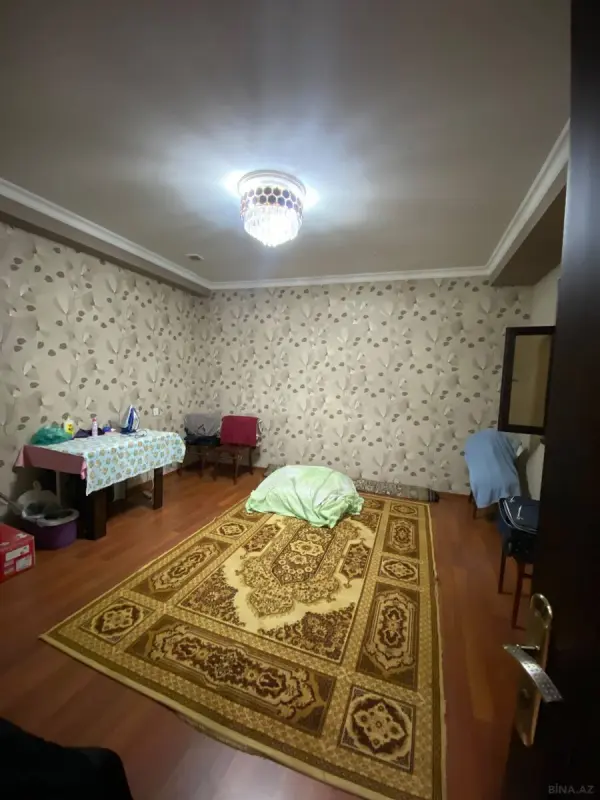 Satılır 2 otaqlı mənzil 70 m²