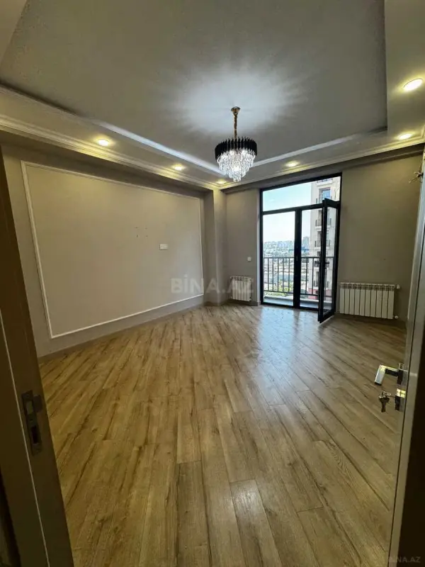Kirayə verilir 2 otaqlı mənzil 82 m²